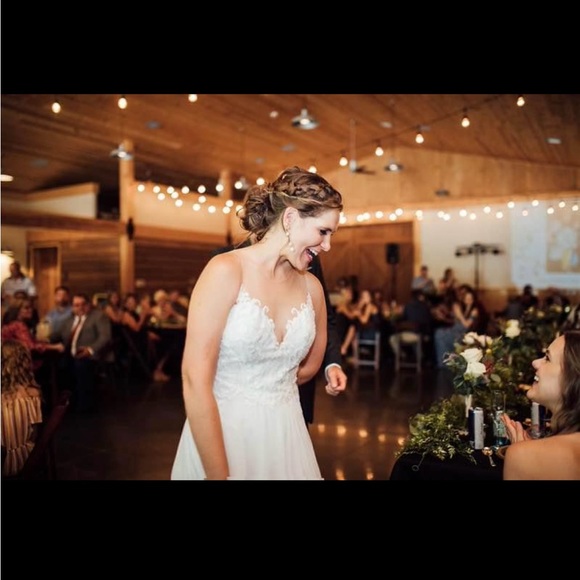 Nicole Milano Colet Italian Wedding Dress - Picture 6 of 10